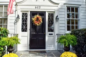 The Holly and Ivy Inn - Image 3
