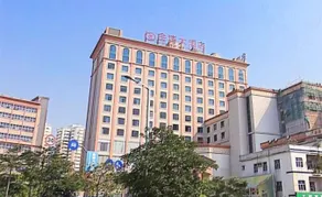 Golden Wave Hotel - Image 2