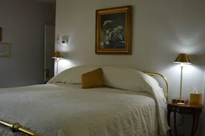 Inn the Woods Bed and Breakfast - Image 4
