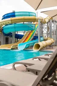 Serenity Queen Hotel - Image 1