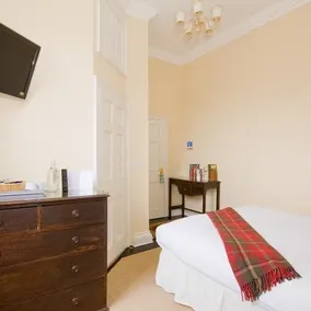 Henrietta House - Image 5