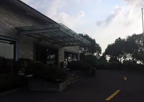 Xiandai Holiday Hotel - Image 3