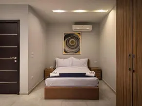 Travelholic Residence Golden Gates - Image 3