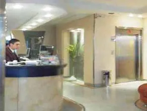 Promenade Hotel - Image 4
