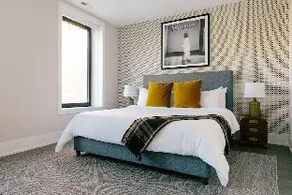 Greektown Suites by Sonder - Image 2
