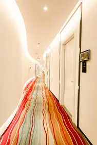 River Rhine Hotel - Image 4