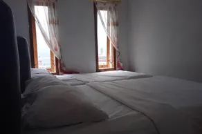 Yeski Homestay at Desa Wisata Bromo Mitra RedDoorz - Image 2