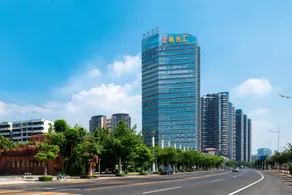 Lavande Hotel Shaoguan Bishui Huacheng - Image 2