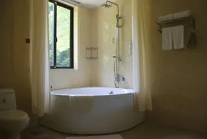 Qianfoshan Jiankang Hotel - Image 1