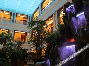 Jianlang Holiday Hot Spring Hotel - Image 2