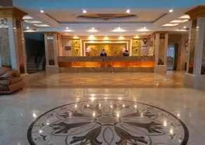 Sunny Holiday Hotel - Image 3