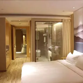 Qingdao Yilan Xinsu Hotel (Shilaoren bathing beach, International Convention and Exhibition Center) - Image 2
