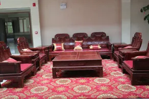 Xinnong Court Hotel - Image 3