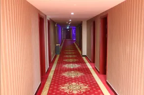 Super 8 Hotel (Lvliang Railway Station & Lvliang College Branch) - Image 3