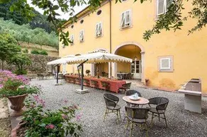 Coselli's Luxury Villas - Image 5
