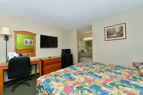 Motel 6 Wharton - Image 4