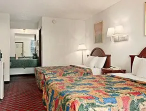 Days Inn by Wyndham El Reno - Image 4