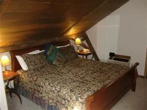 Sturbridge Country Inn - Image 4