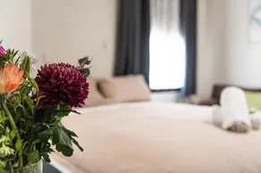 The New Crown Hotel Motel - Image 3