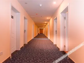 7 Days Inn Xinzheng Longhu Huanan City - Image 4