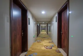 Huayi Smart Hotel - Image 5