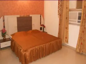 Hotel Gagan Plaza - Image 1