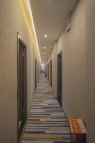 Heyuan Business Hotel - Image 2