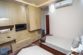 Grand City Hotel - Image 4