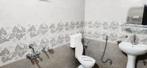 Goroomgo Temple City guest house Varanasi 750 meters from Ganga Assi Ghat - Image 2