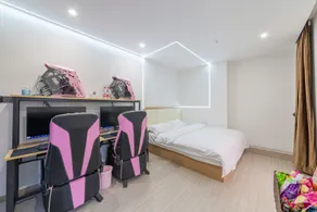 Netfish E-sports Hotel (Shanghai Tongji Hospital Xincun Road Subway Station Branch) - Image 4