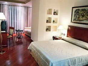 Patras Palace Hotel - Image 2
