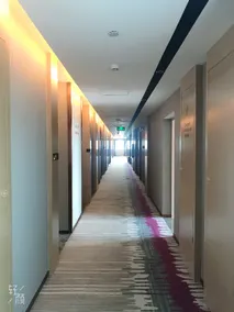 Lavande Hotel Huizhou Daya Bay - Image 4