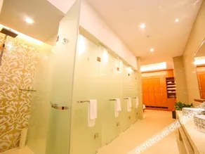 Xindao International Hotel - Image 2