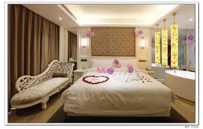 Real Madrid Holiday Island Style Hotel (Haikou Qilou Old Street) - Image 3