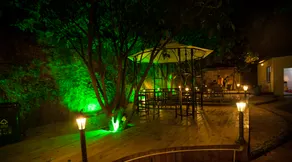 Season Seaview Inn - Image 3