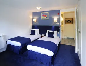 The Hotel Rafiya, Redditch - Image 5