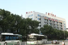 Orange Hotel - Image 3