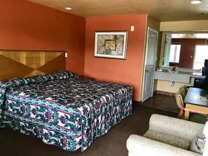 Camino Real Motel - Image 3