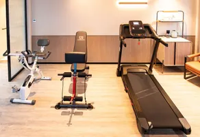 Siji Yiju Hotel (Yinfeng International Traditional Chinese Medicine Port) - Image 2