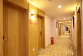 7 Days Premium Changsha Wuyi Square Huangxing Road Pedestrian Street Hotel - Image 4