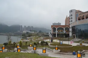 Island International Hotel - Image 4