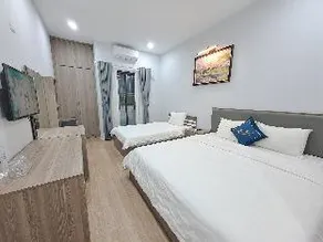 T House - Image 3
