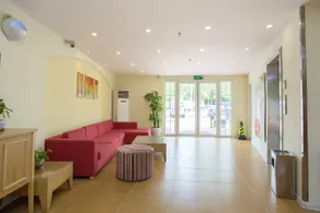 Home Inn Plus Shanghai National Convention and Exhibition Center Xuying Road Subway Station - Image 4