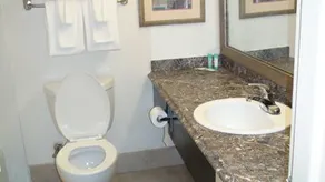 Armstrong Inn and Suites - Image 5