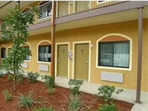 Camino Real Motel - Image 1