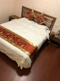 Kunshan Biyitian Hotel - Image 4