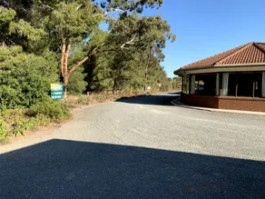Kingswood Motel - Image 2