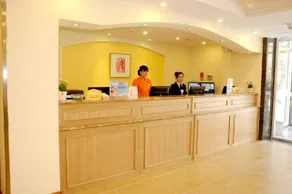 Home Inn Selected Hotel (Shijiazhuang Jinzhou Railway Station Zhongxing Road Branch) - Image 2