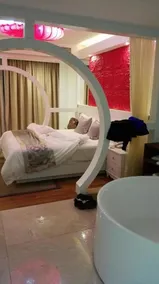 Real Madrid Holiday Island Style Hotel (Haikou Qilou Old Street) - Image 5