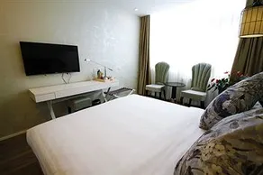 Fx Hotel Headquarter Beijing - Image 4